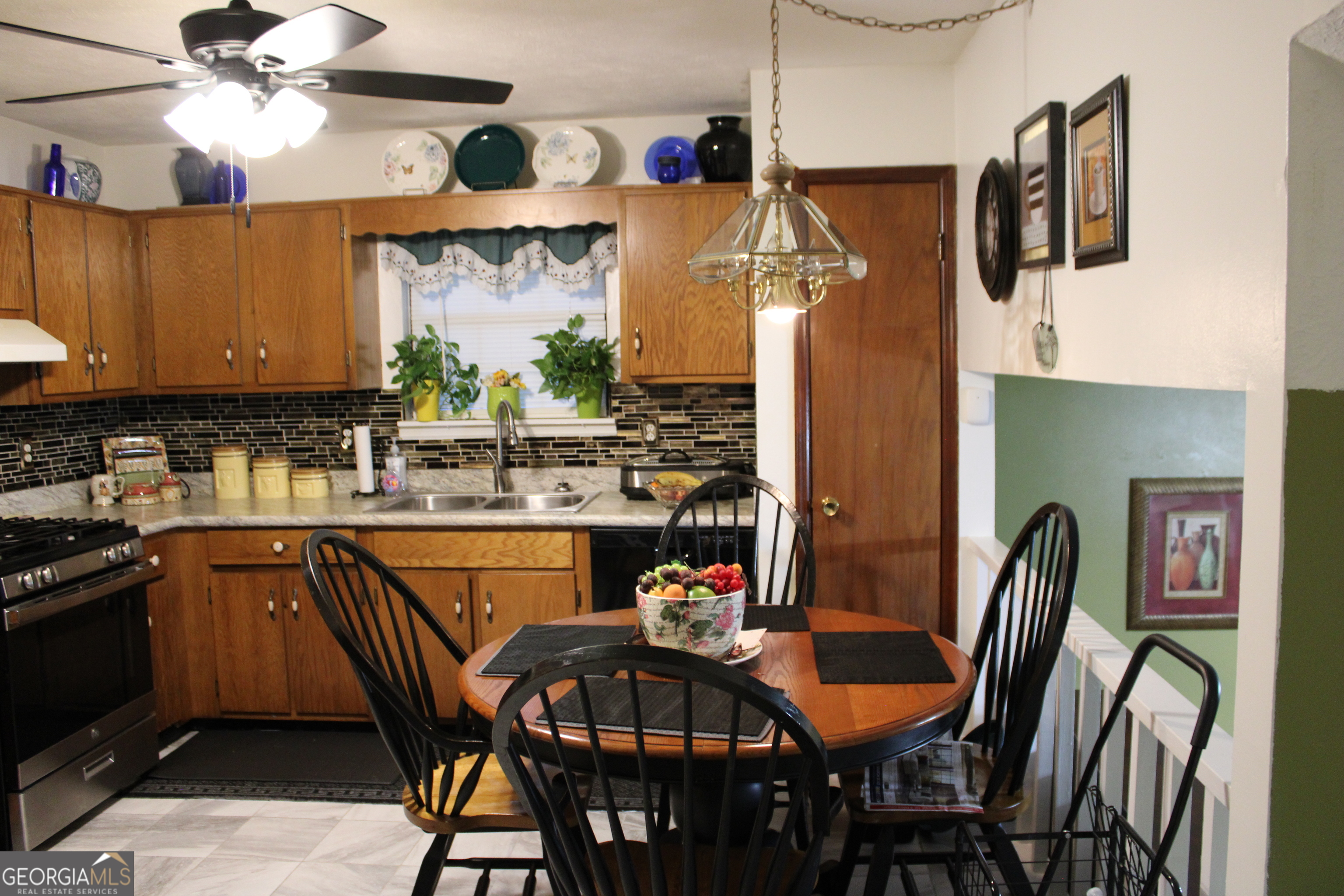 2285 Cherokee Valley CIR