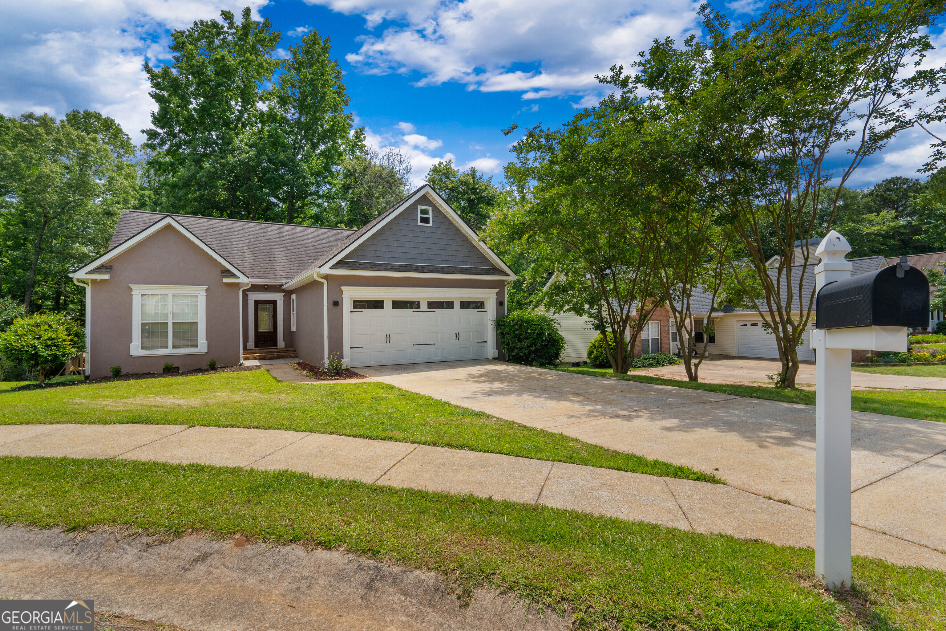 1133 Stone Brook LN