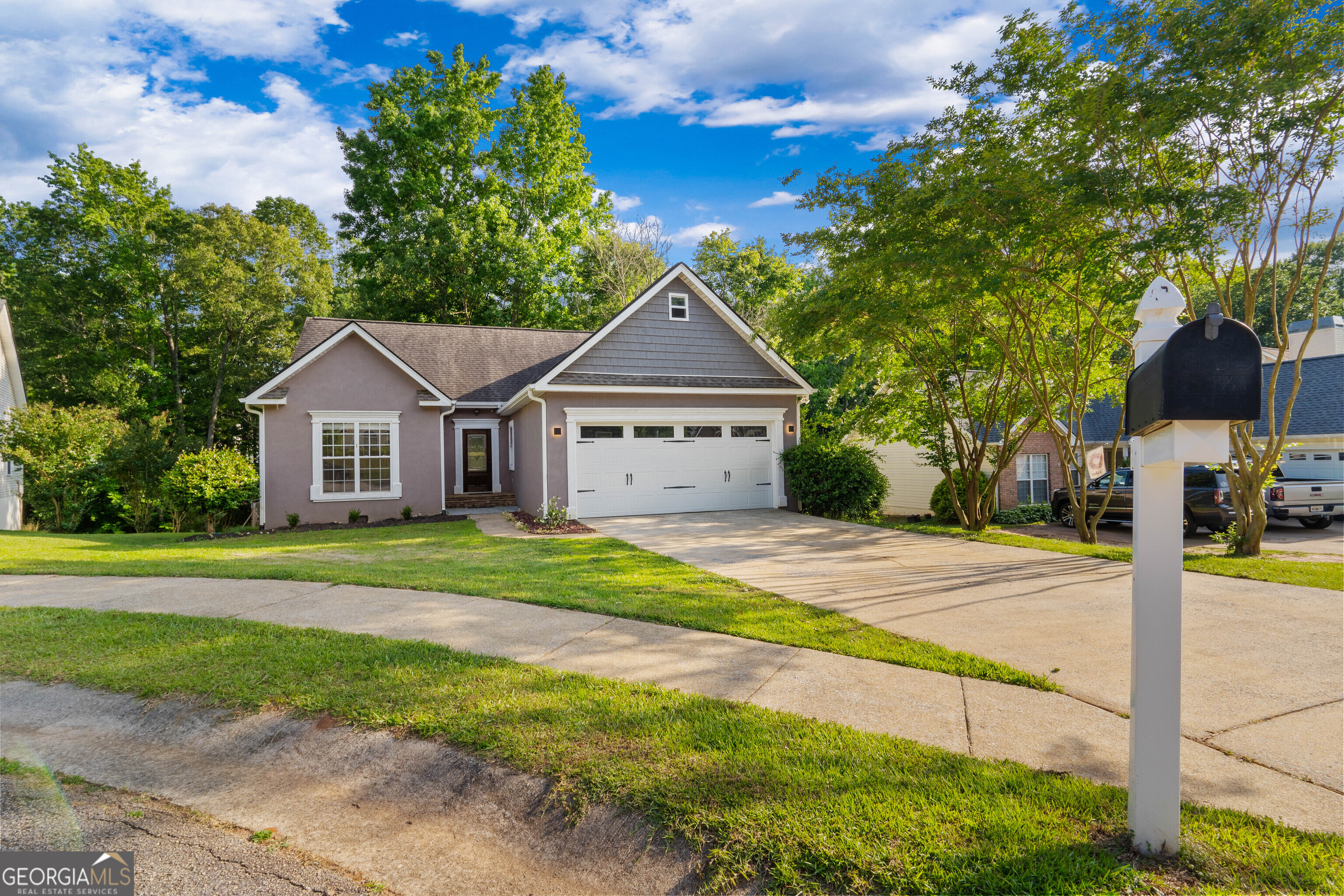 1133 Stone Brook LN