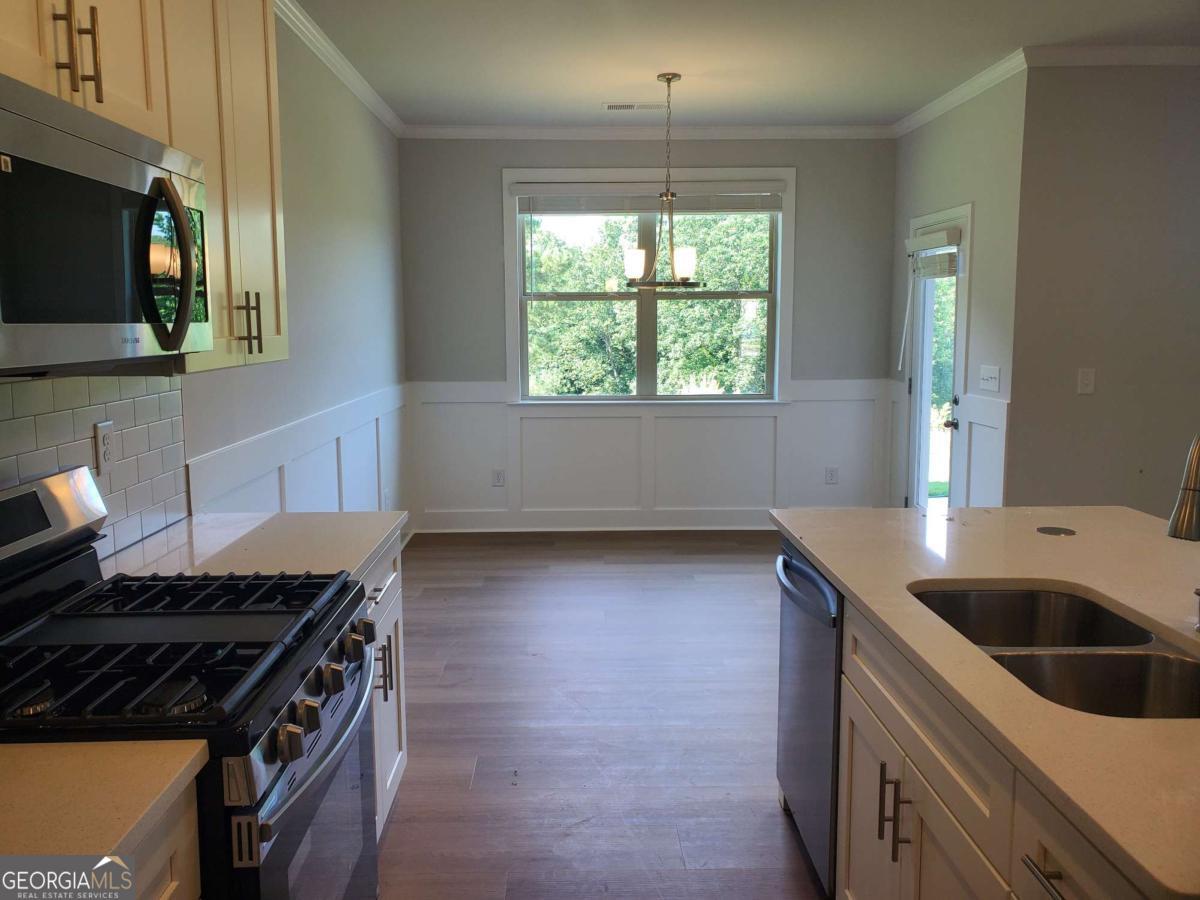 1415 Sunny Valley LN