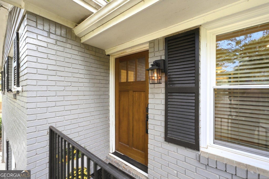 Photo of 5562 Crestview Drive, Acworth, GA 30102 (MLS # 10881630)