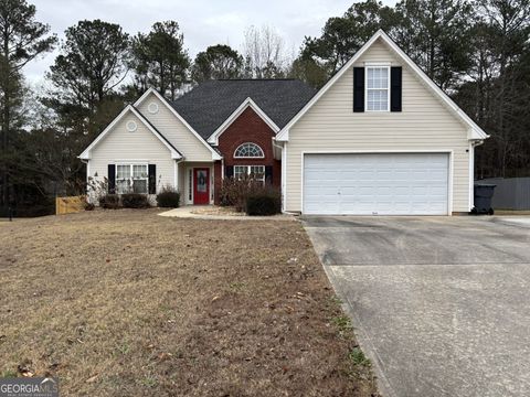Photo of 2460 Huntington Drive, Loganville, GA 30052 (MLS # 10656571)