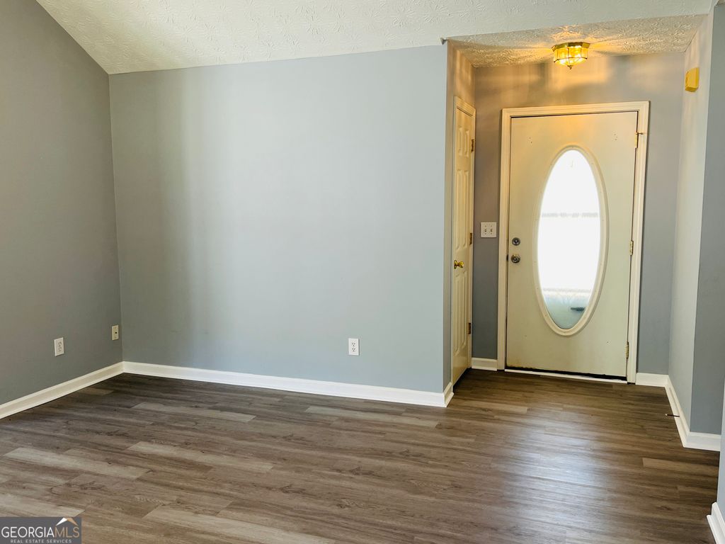 Photo of 405 Peeks Crossing Drive, Senoia, GA 30276 (MLS # 10753449)