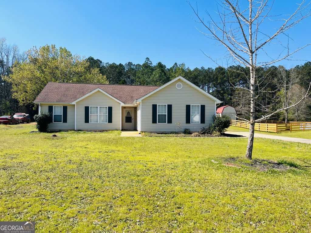 Photo of 405 Peeks Crossing Drive, Senoia, GA 30276 (MLS # 10753449)