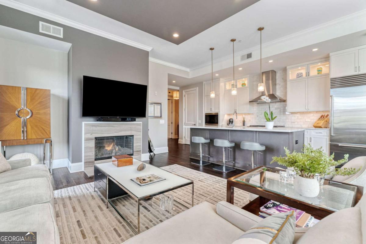 58 Canton ST 0404
