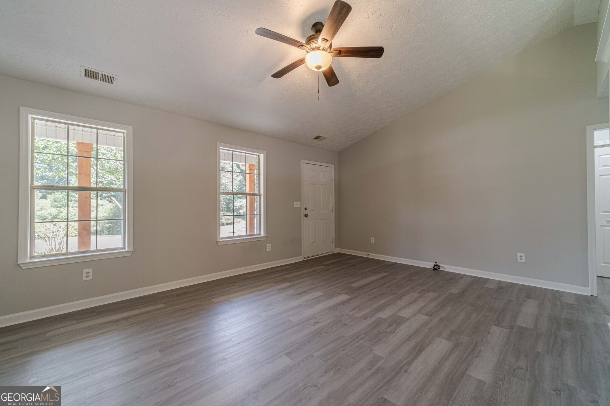 25 Chase CT