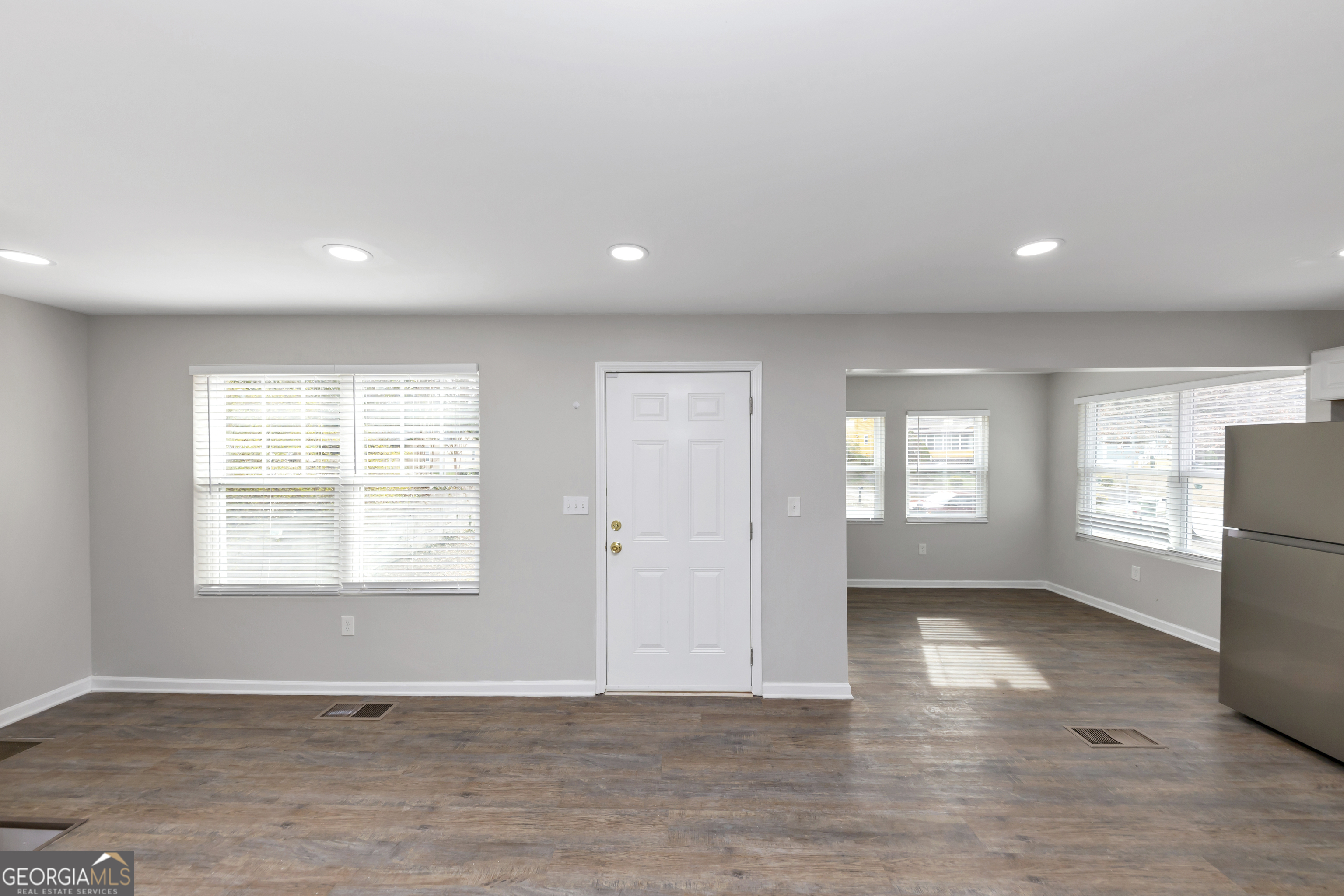 2343 Carver DR NW