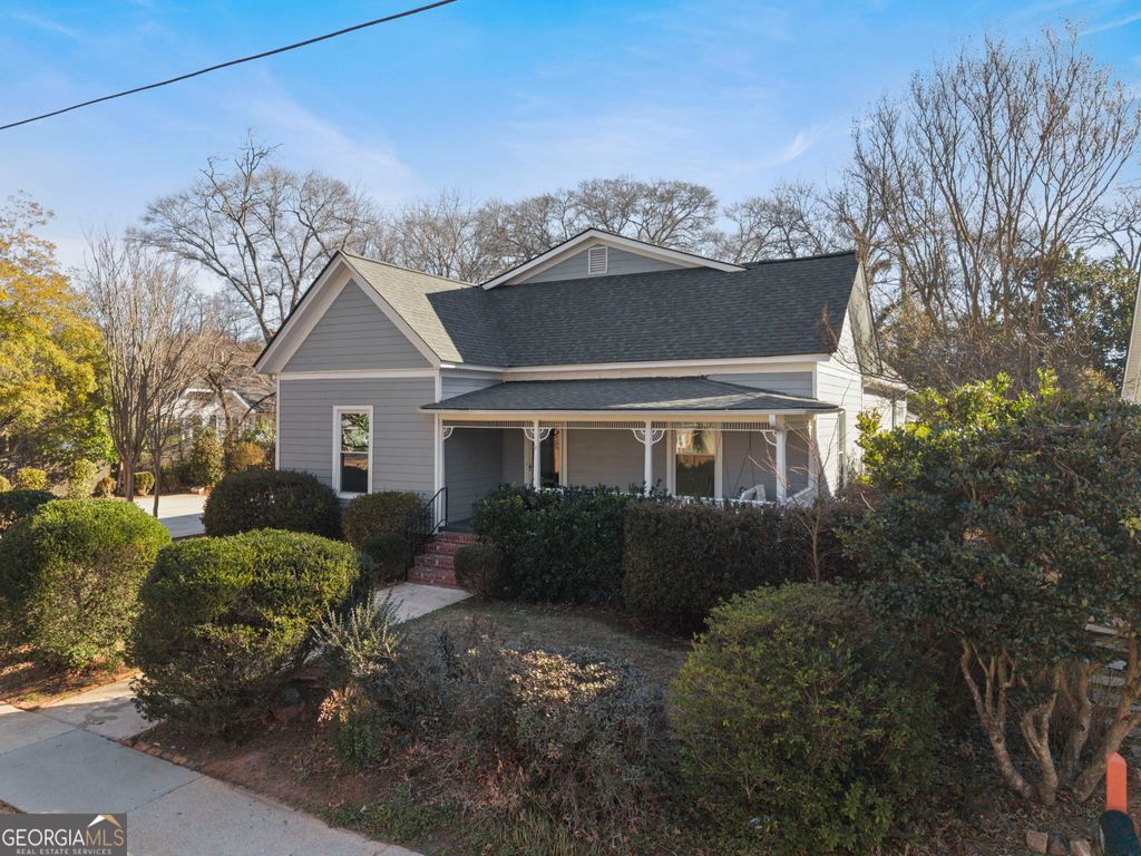Photo of 114 Cleveland Street, McDonough, GA 30253 (MLS # 10693286)