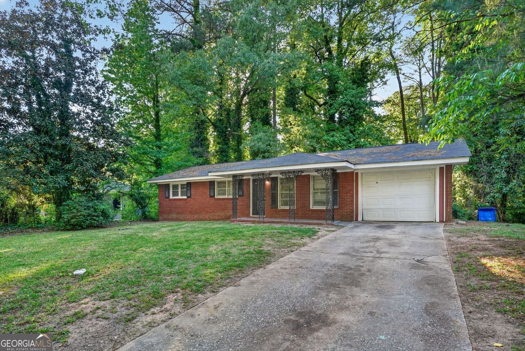 Photo of 2333 Omaha Road SW, Atlanta, GA 30331 (MLS # 10737569)