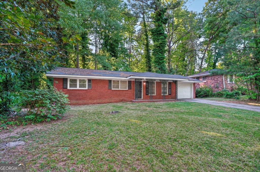 Photo of 2333 Omaha Road SW, Atlanta, GA 30331 (MLS # 10737569)