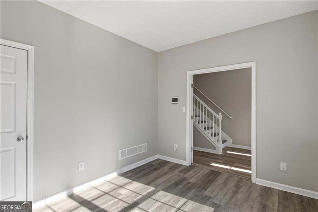 5667 CASCADE RUN SW