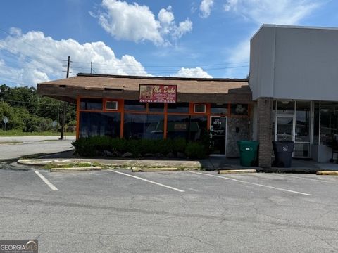 1081 S Wayne ST Milledgeville GA 31061