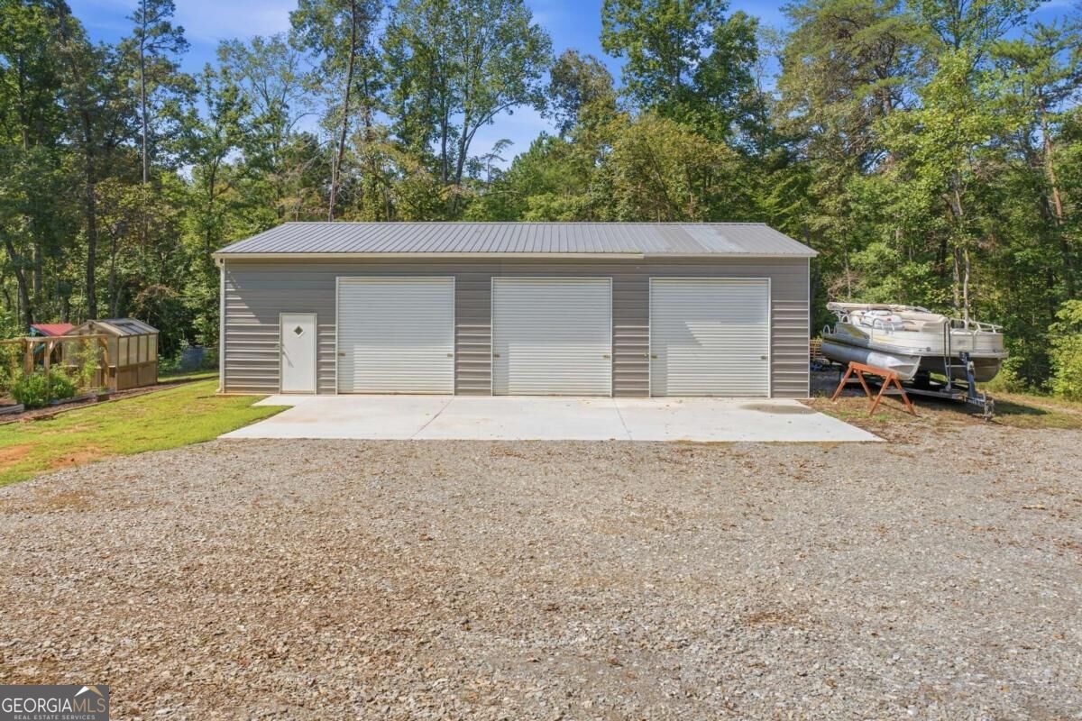 1608 Thompson LN