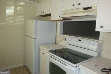434 Huntington RD 3