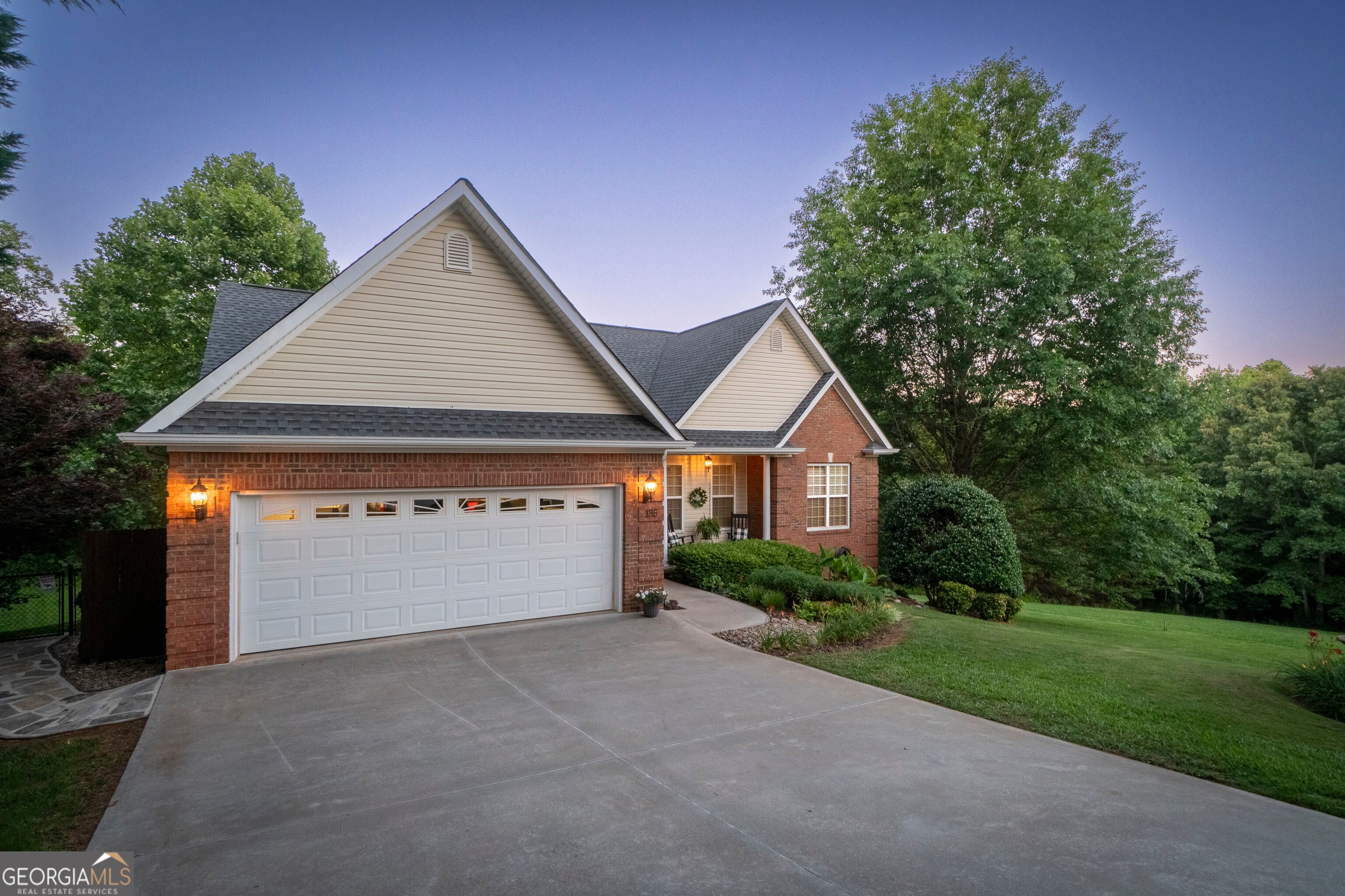 135 Majestic WAY