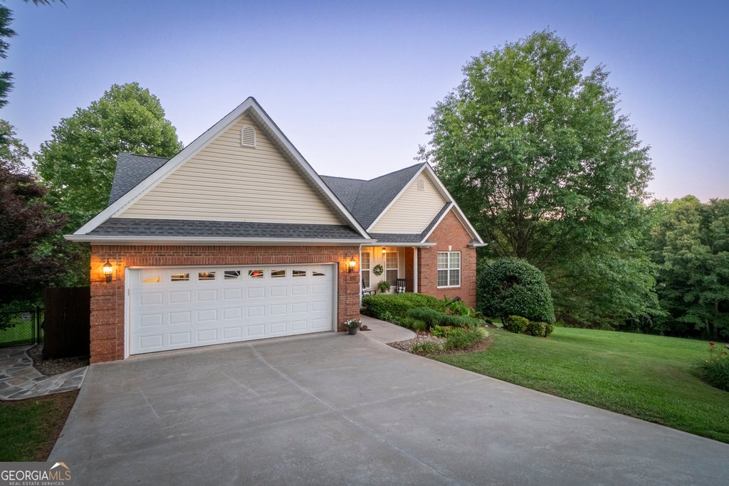 Photo of 135 Majestic Way, Clarkesville, GA 30523 (MLS # 10871556)