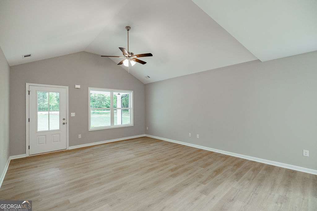 285 Ashbrook DR LOT 1