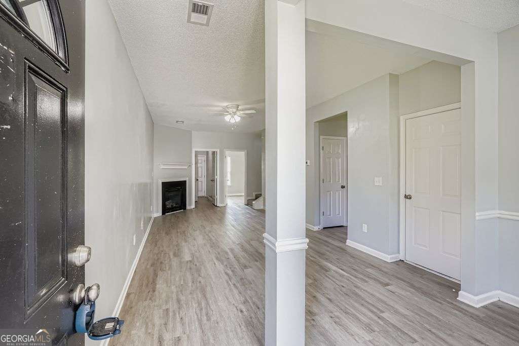 6530 Grey Fox WAY