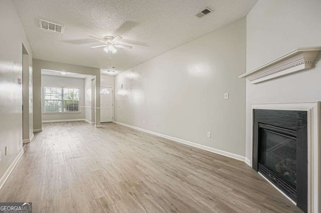6530 Grey Fox WAY