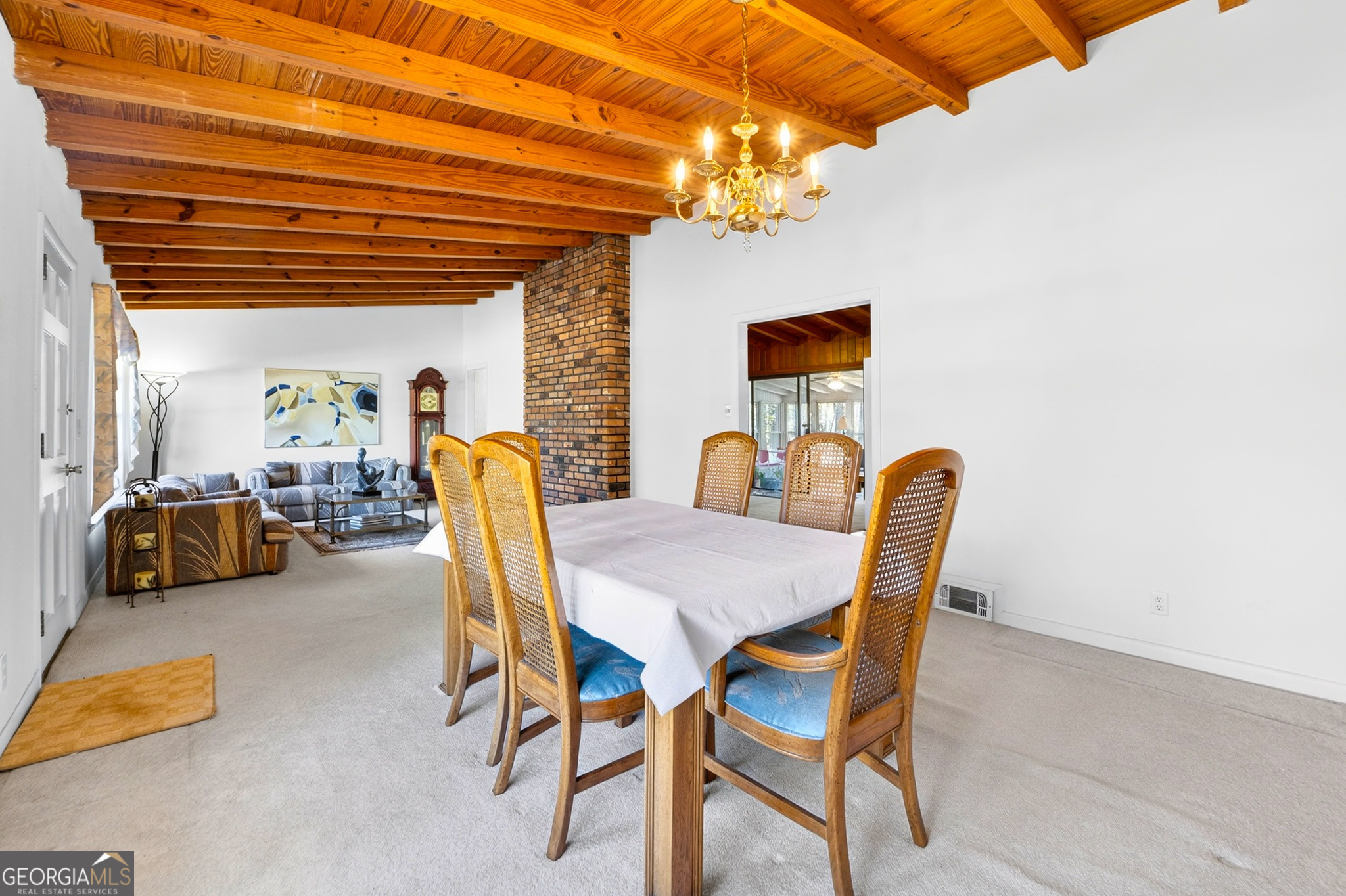 881 Rockbridge RD SW