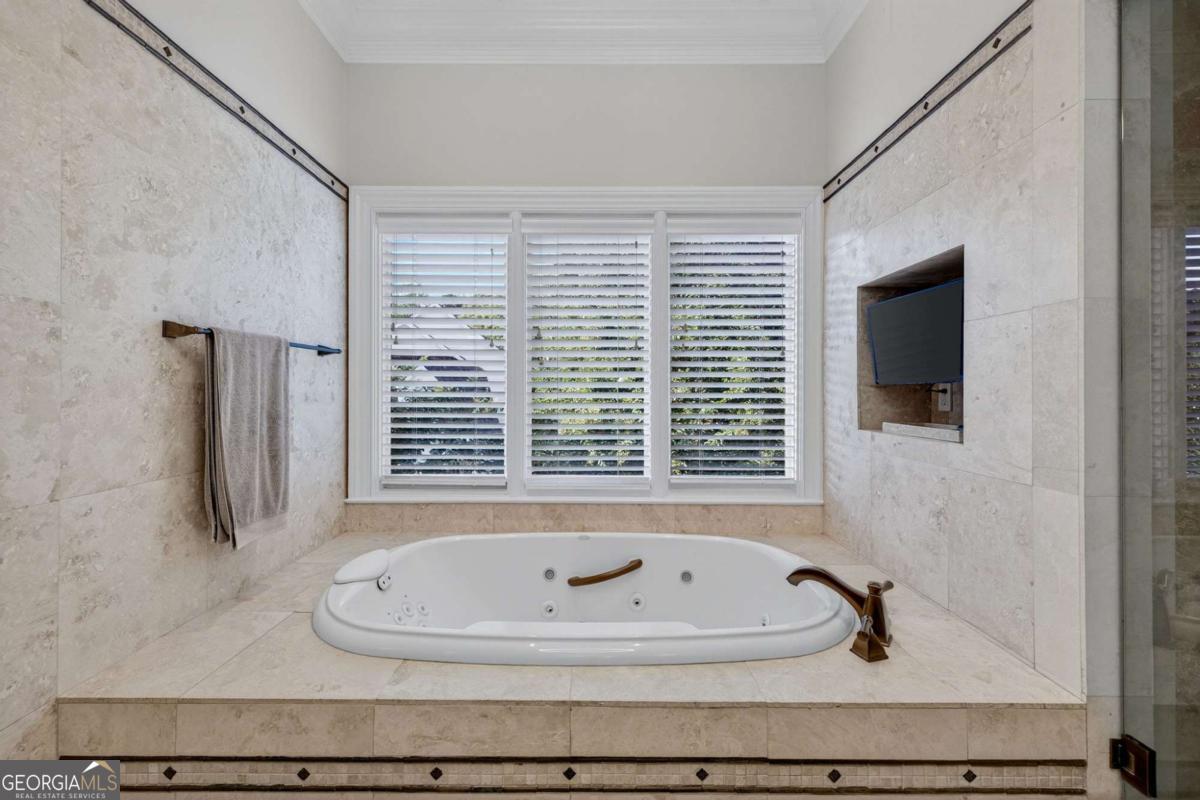 The Highlands At North Valley - Residential