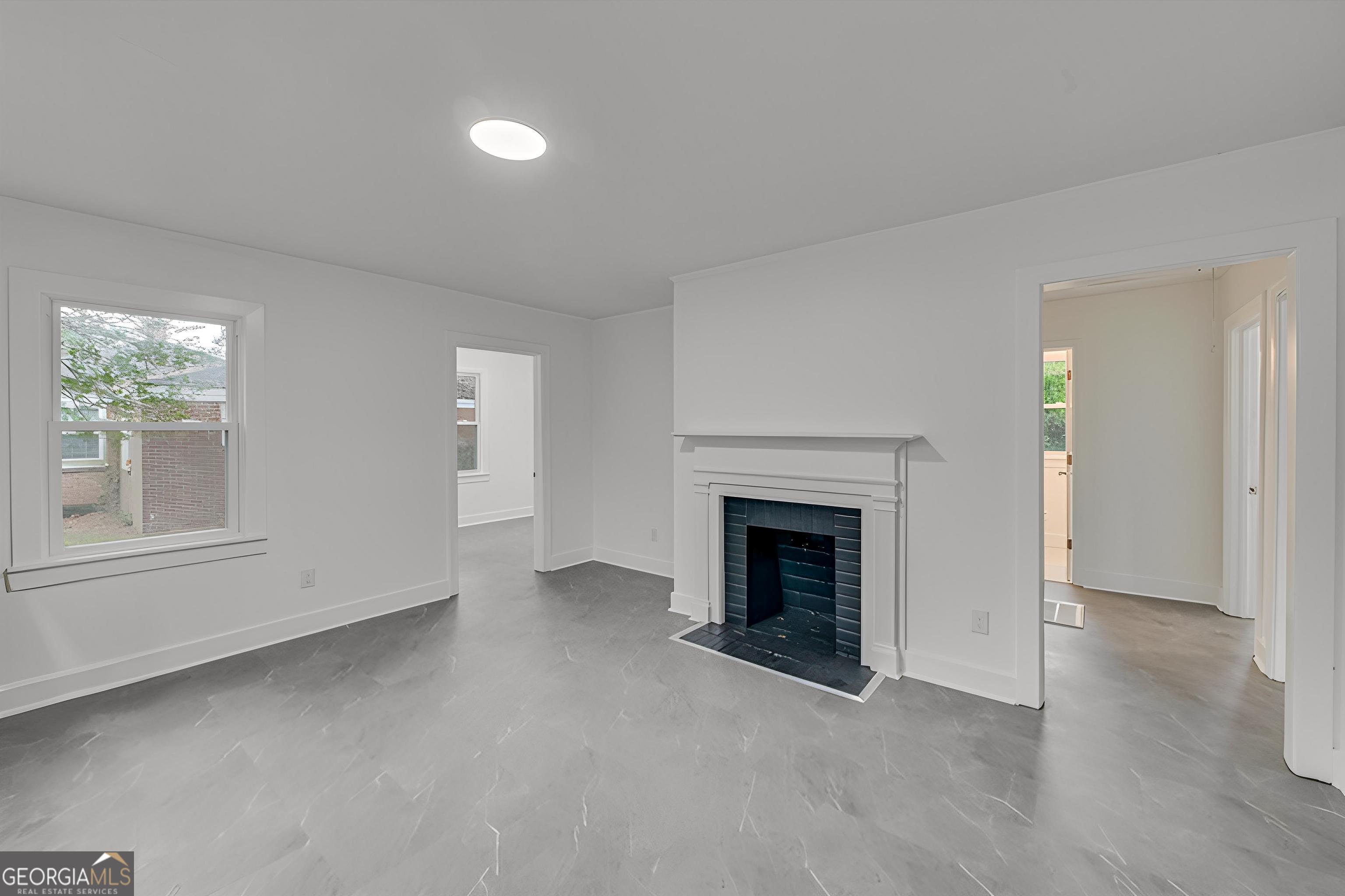 2104 Roosevelt DR