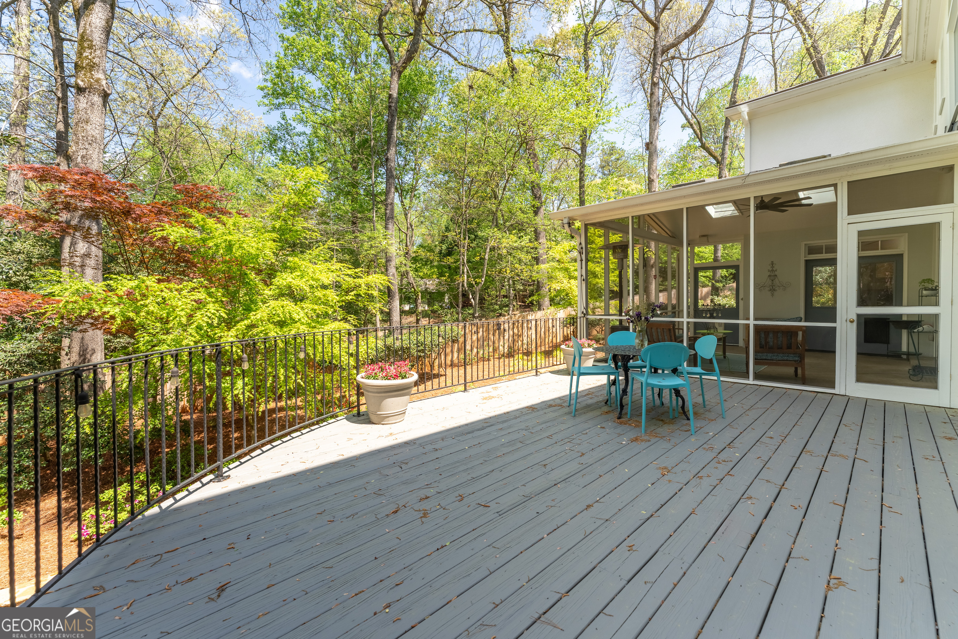 Sentinel Lake - Residential