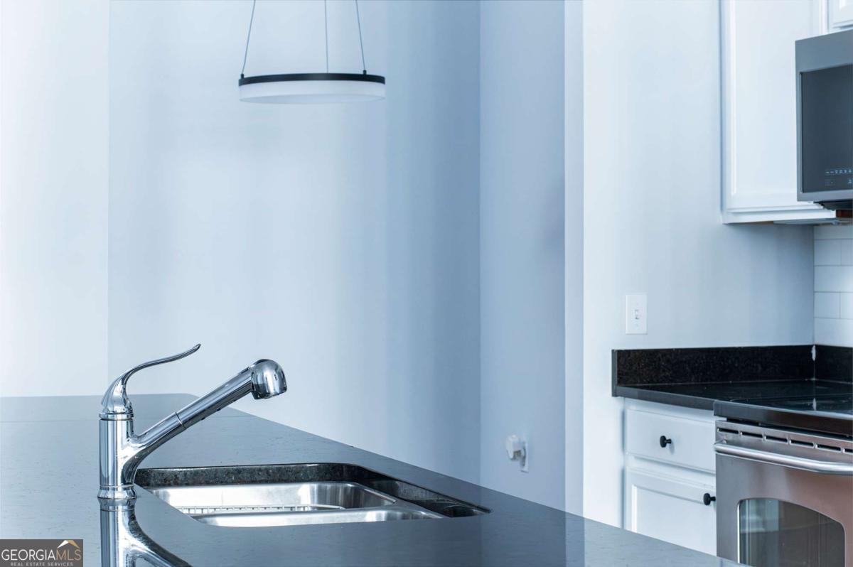 3040 Peachtree RD 1501