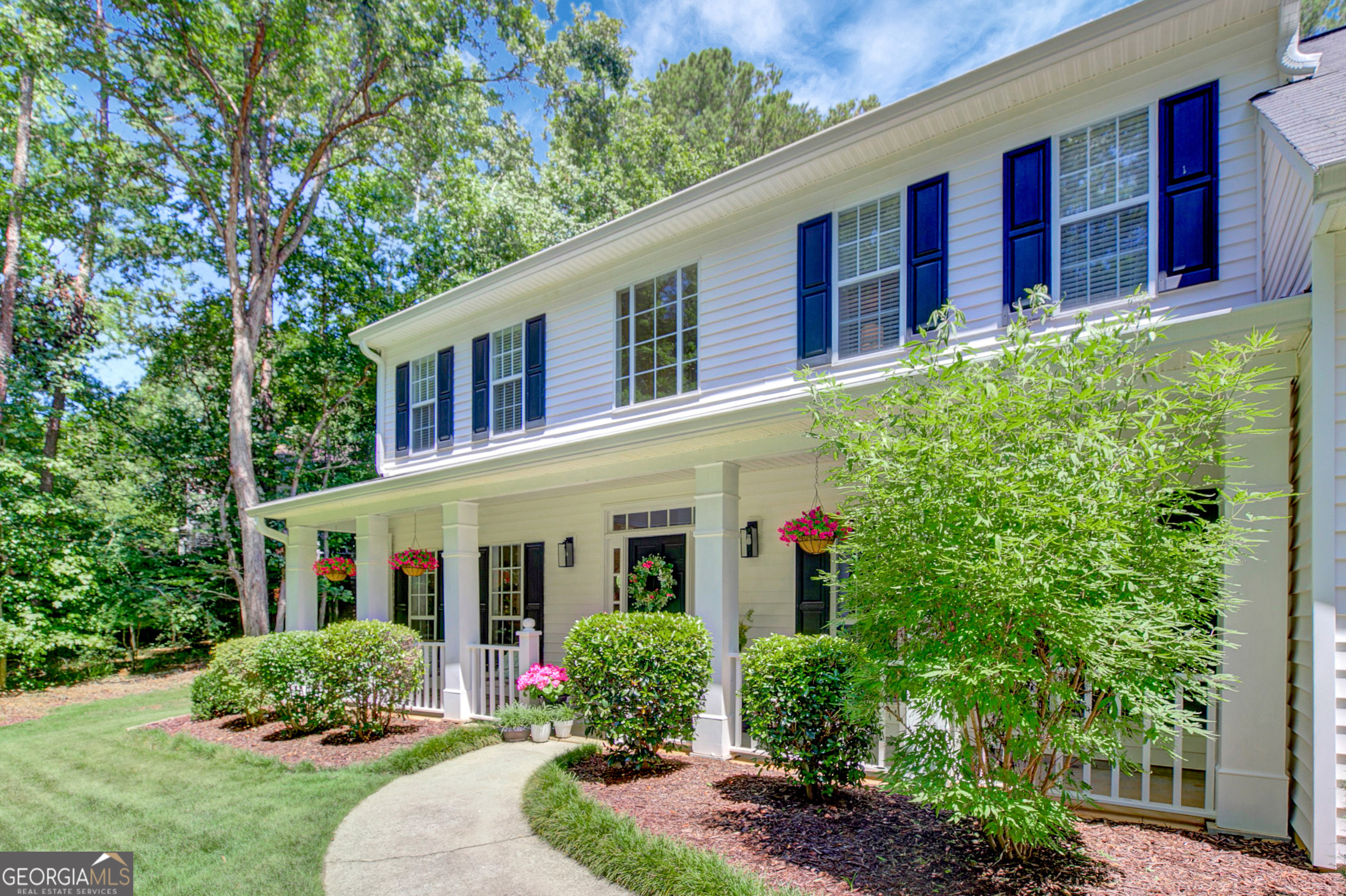 100 Glenwood Chase