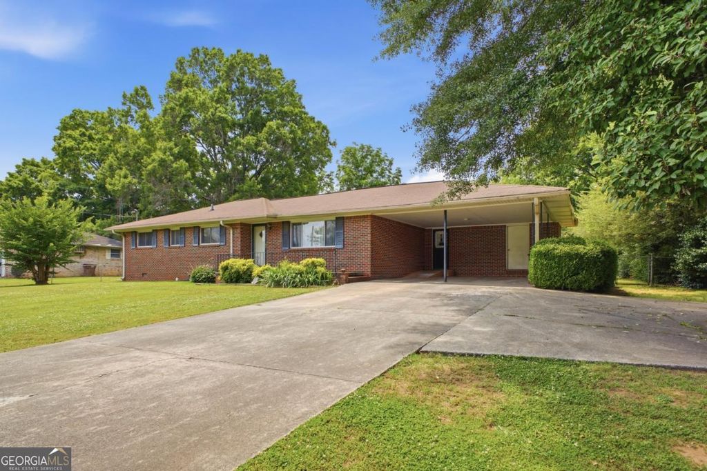 Photo of 218 Meadow Lane, Cartersville, GA 30120 (MLS # 10770217)