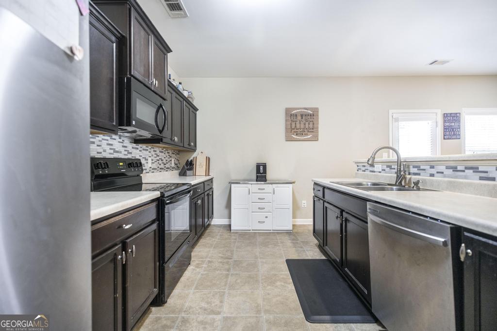 Governors Cove - Residential