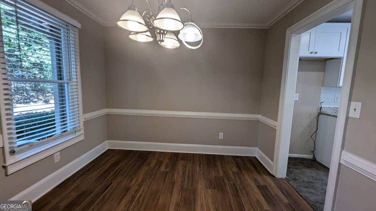 Coatsworth Manor - Residential