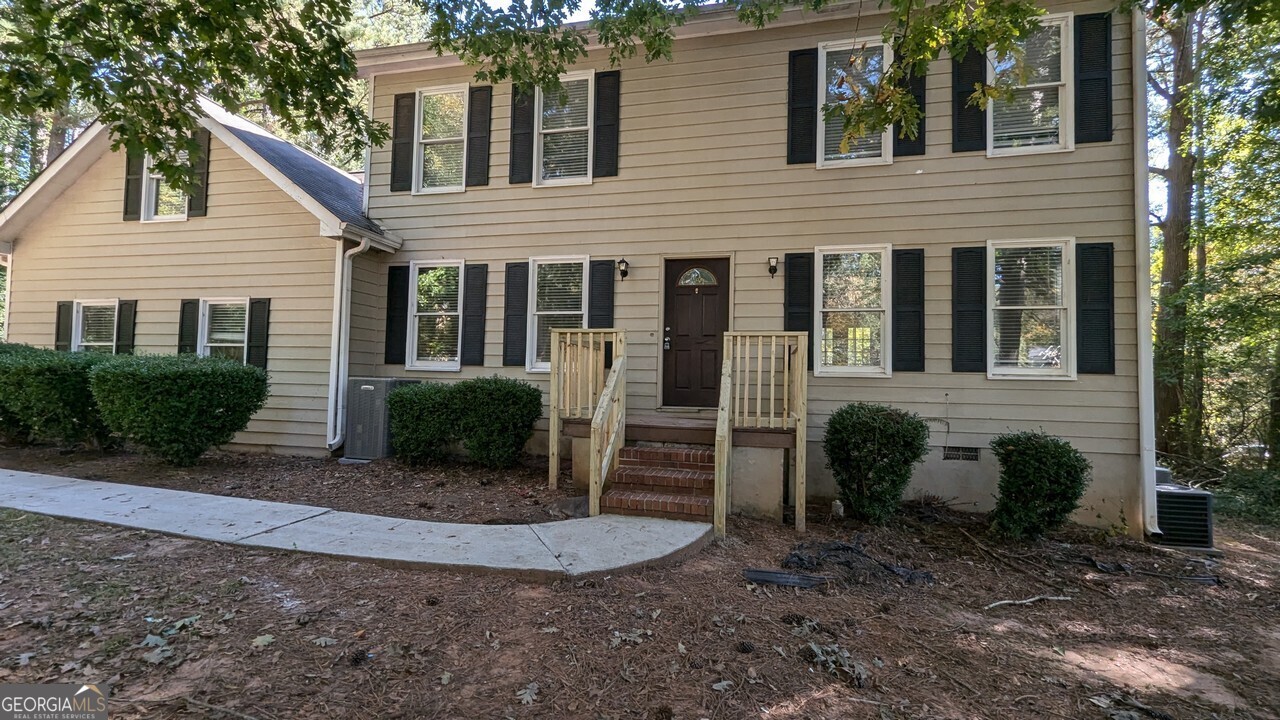 Coatsworth Manor - Residential