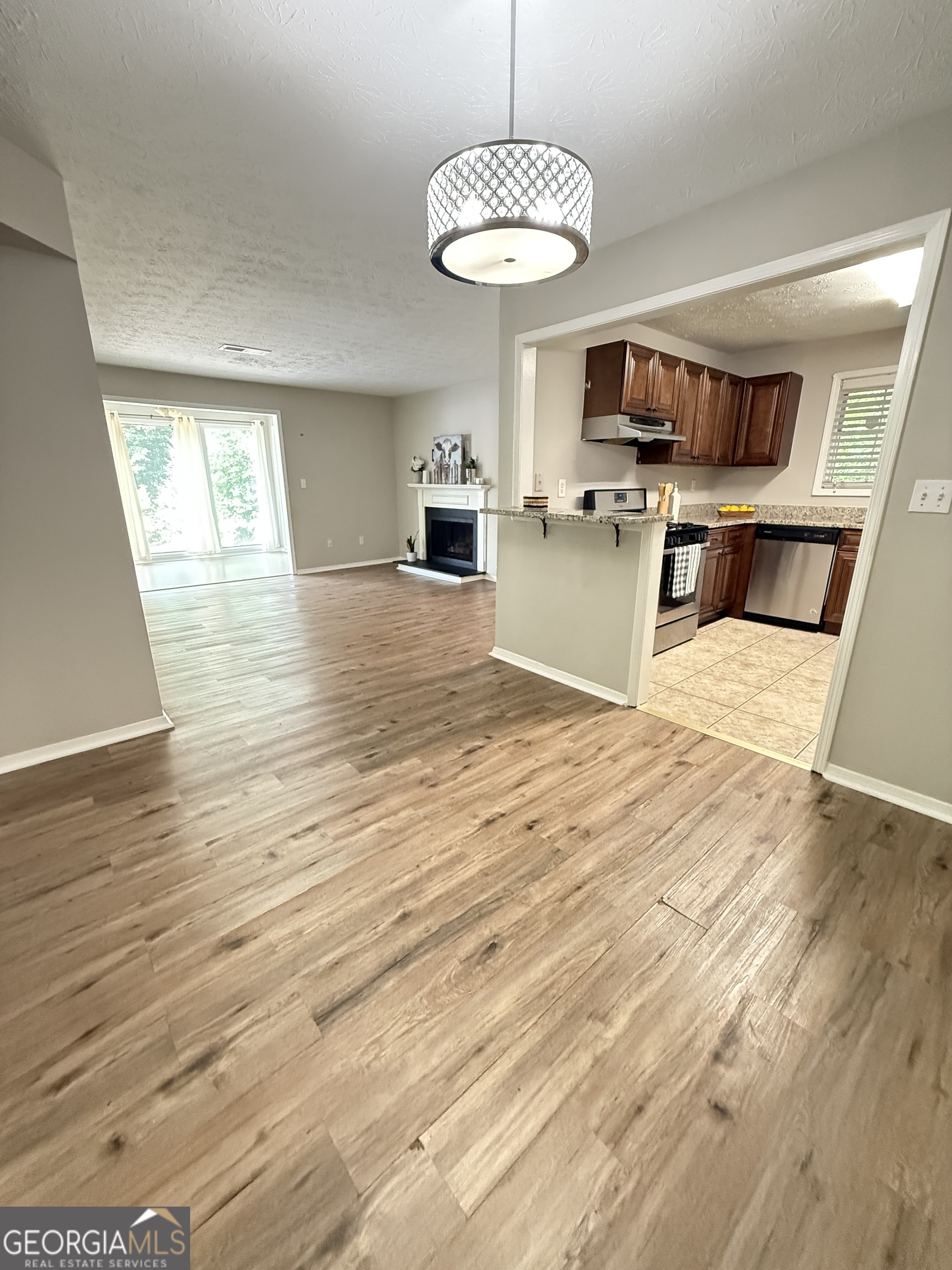 2107 Augusta DR SE