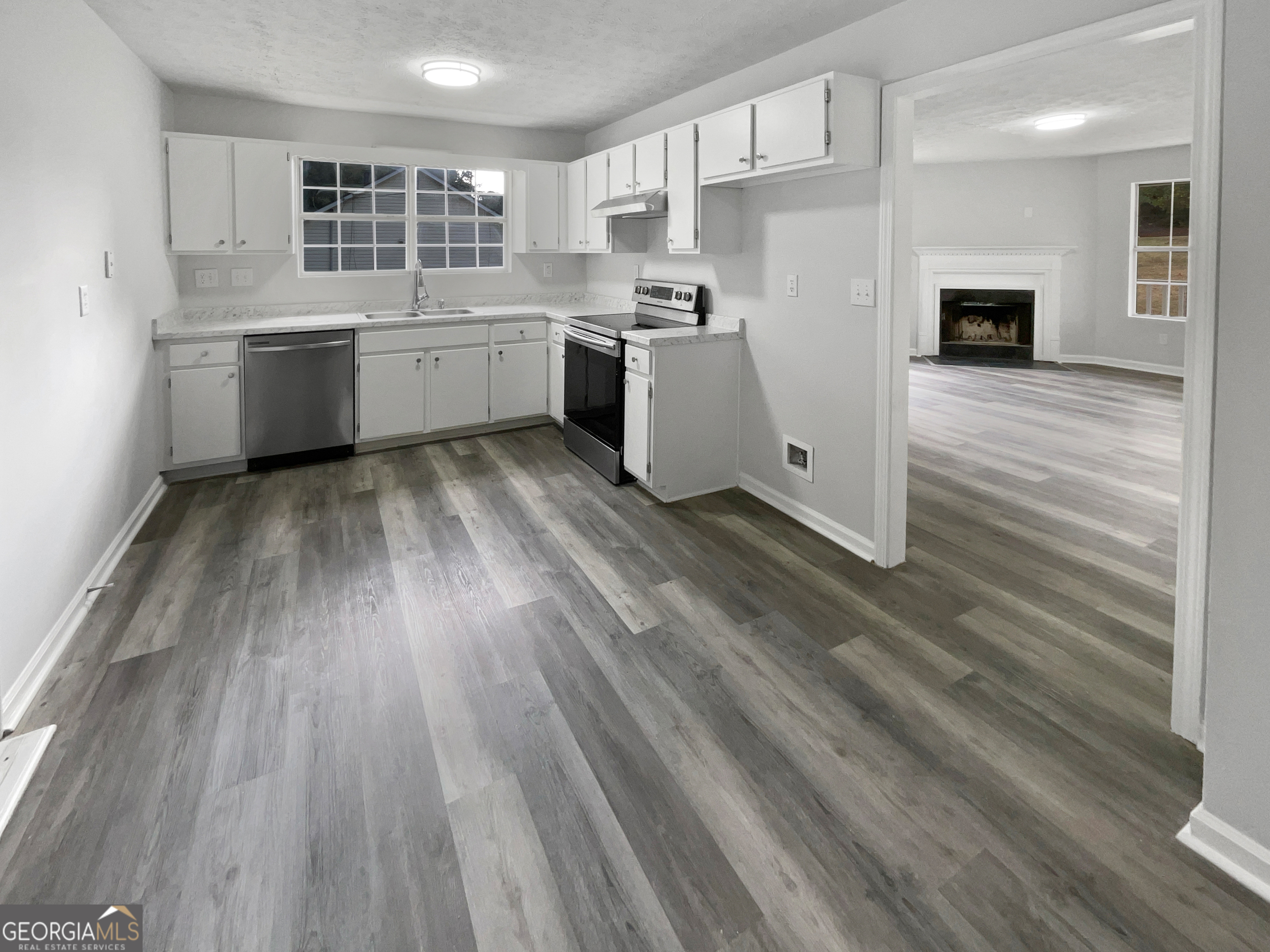 WOODWARD ESTATES - Residential