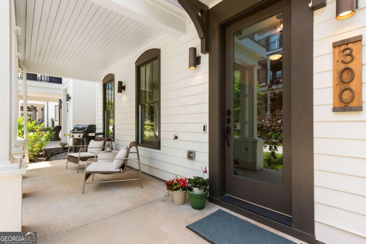 300 Villa Magnolia LN