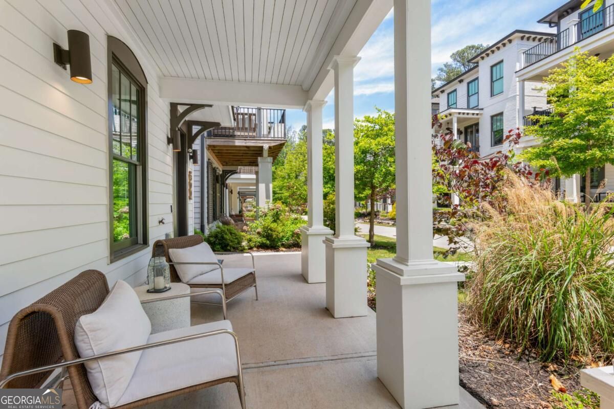 300 Villa Magnolia LN