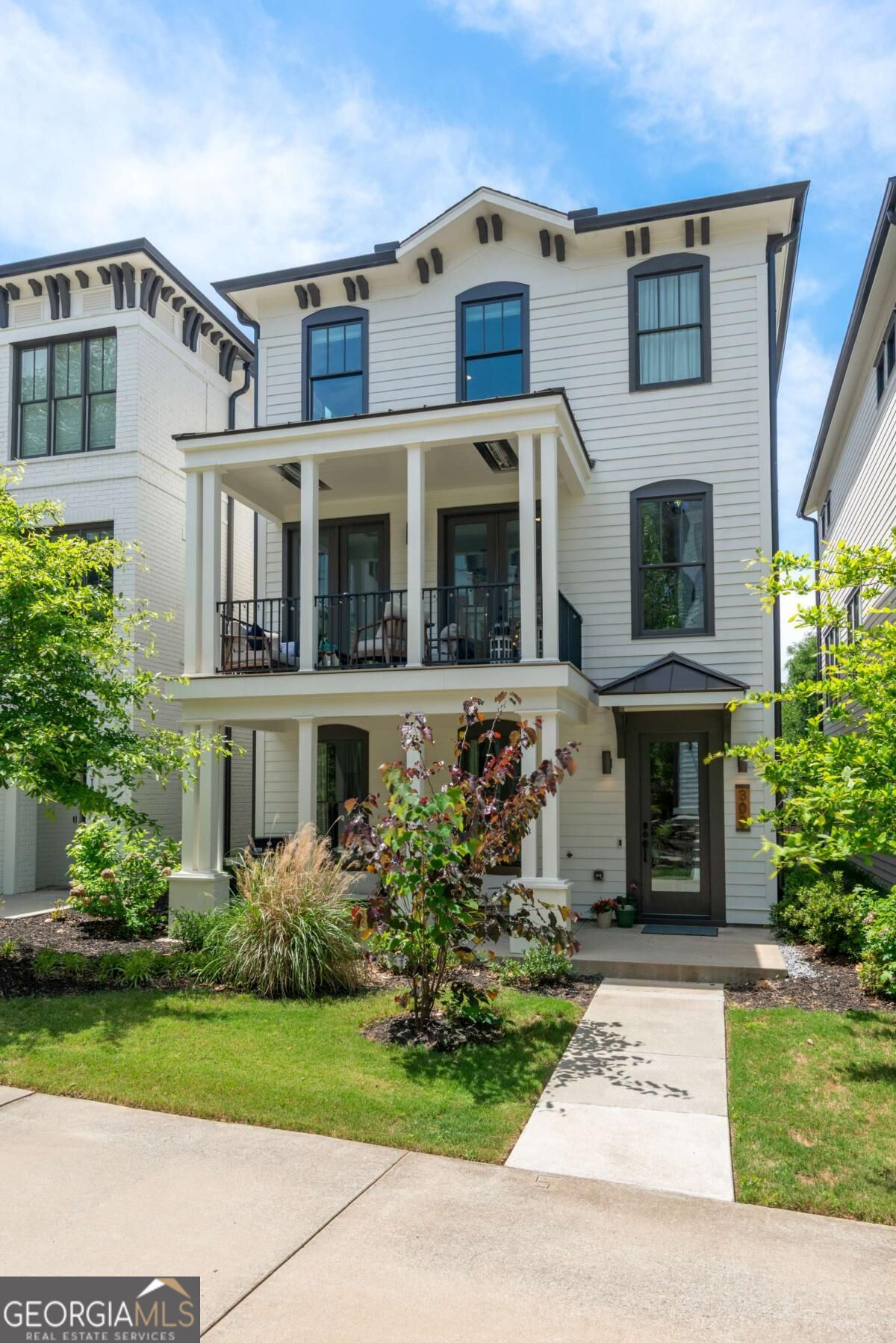 300 Villa Magnolia LN