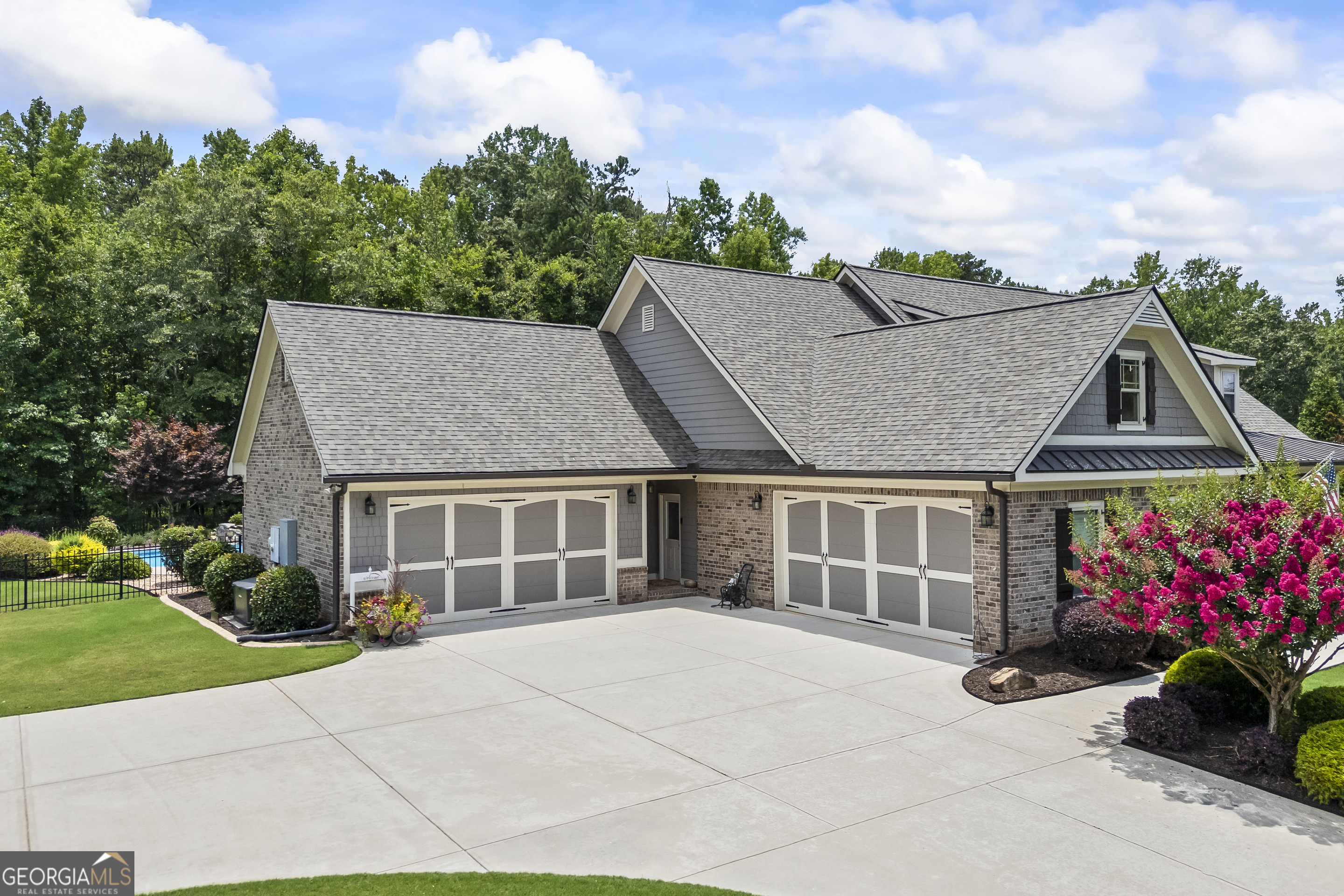 1211 Highgrove CT