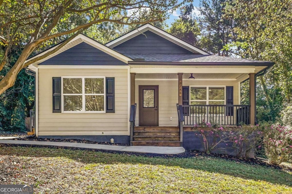Photo of 2246 Abner Place NW, Atlanta, GA 30318 (MLS # 10881636)
