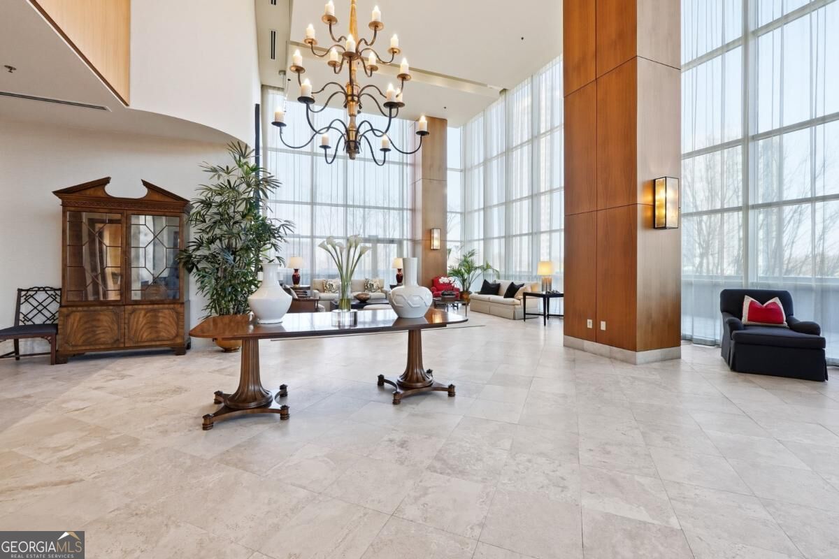 2881 Peachtree RD NE 902