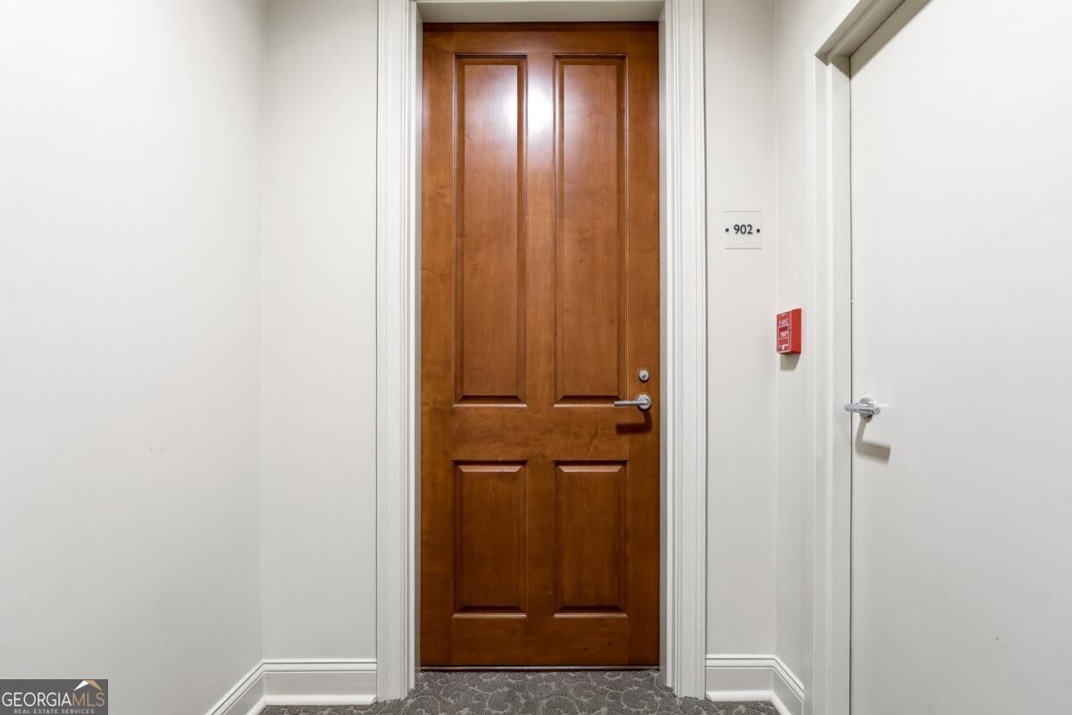 2881 Peachtree RD NE 902