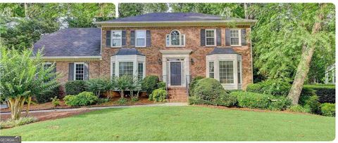 380 Silver Creek RUN Lawrenceville GA 30044