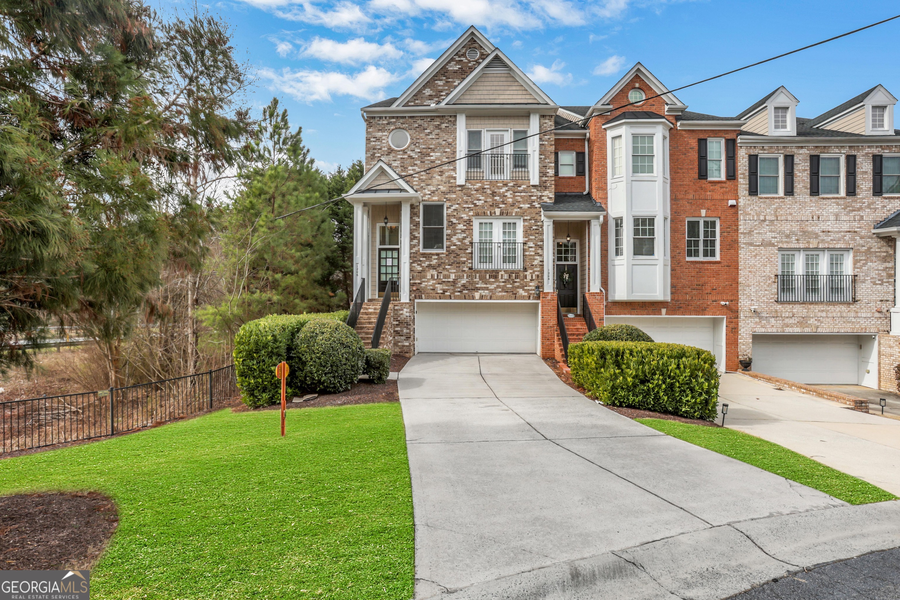 1206 Comet View TRL SE