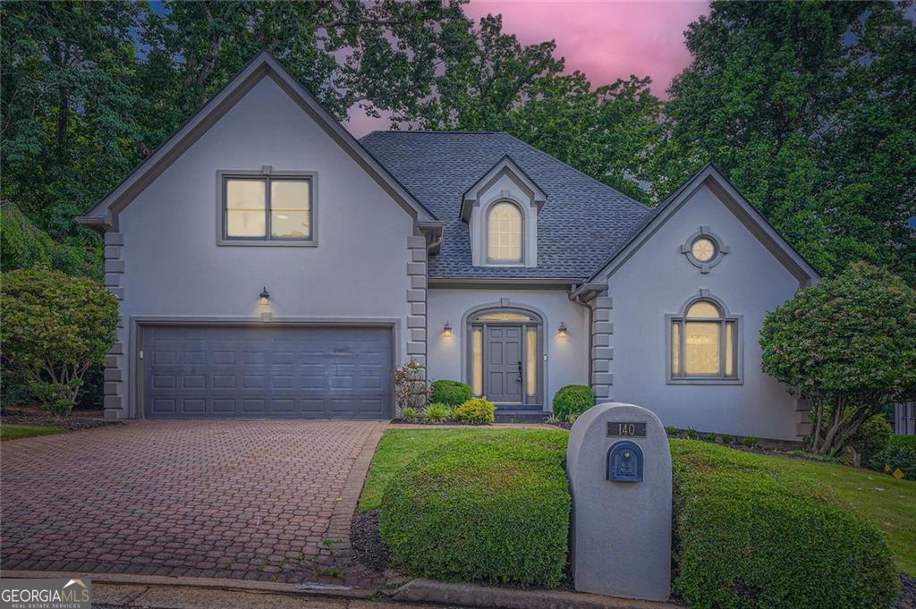 140 Grosvenor PL