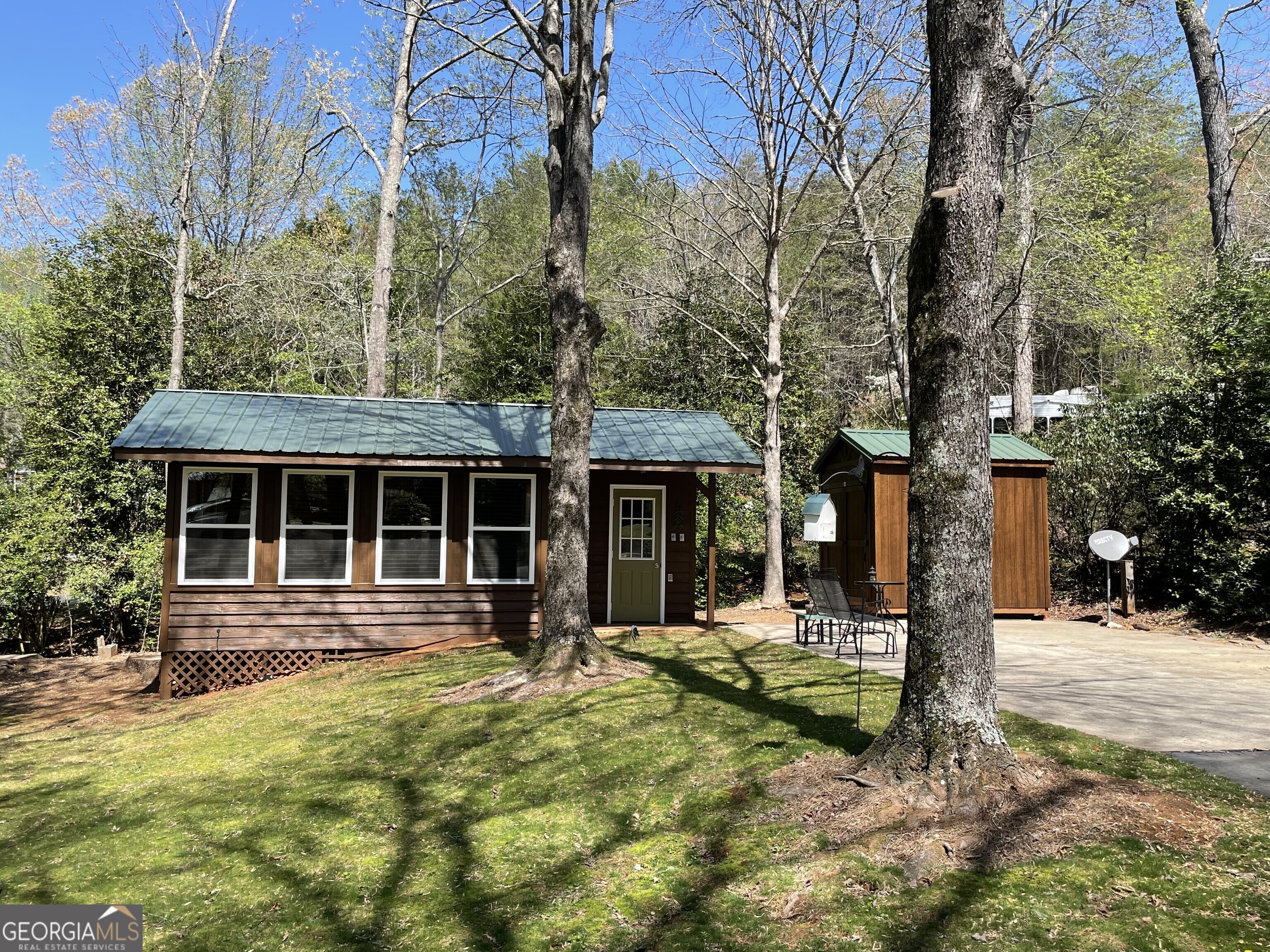 61 Hill Crest Court