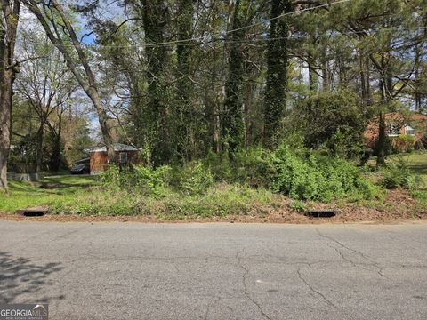 349 Chilton DR NW Atlanta GA 30318