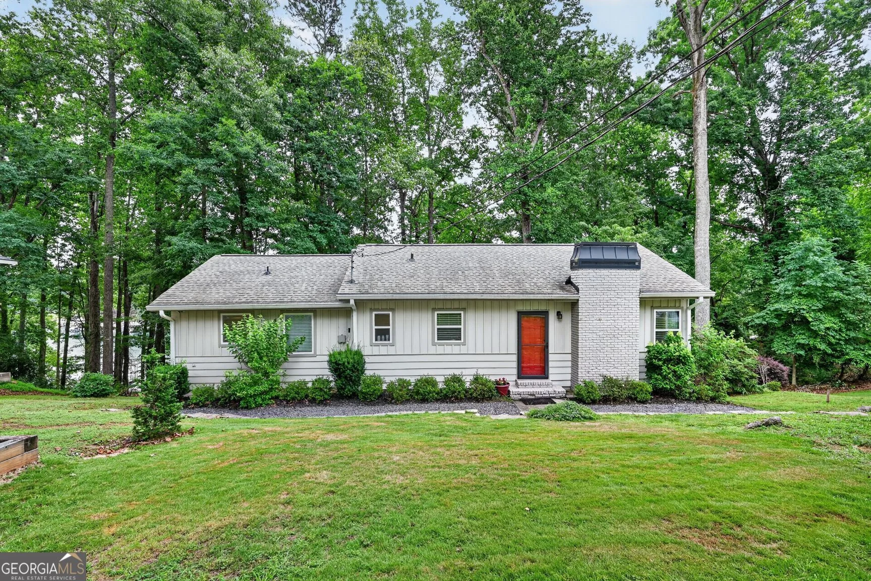 6321 Lakeview Drive