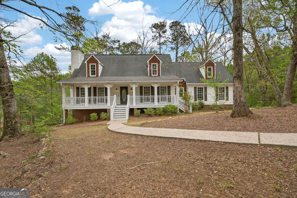 Photo of 4901 Tree Tops Drive, Douglasville, GA 30135 (MLS # 10727005)