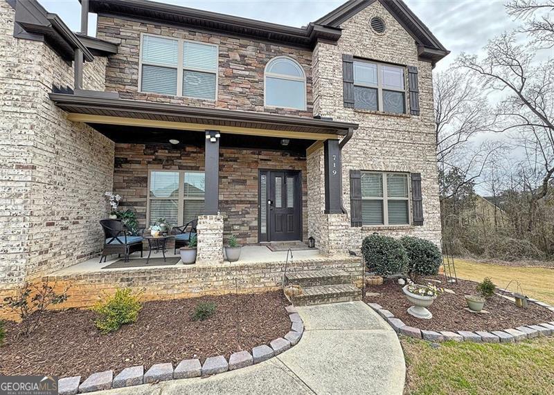 719 LILAC MIST DR